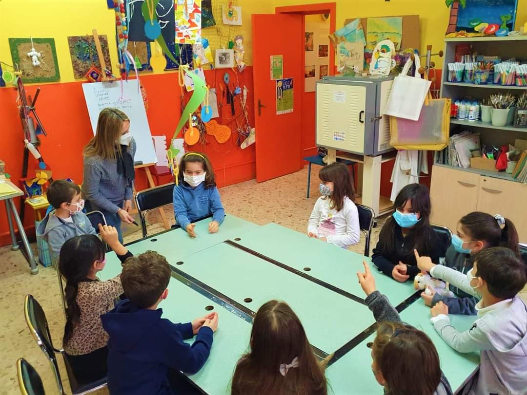 Qualche scatto dal laboratorio "Diventiamo più forti giocando" al Centro Esploratorio, insieme alle professioniste e volontarie del nostro partner Associazione Gianni Silvidii - A.G.S.